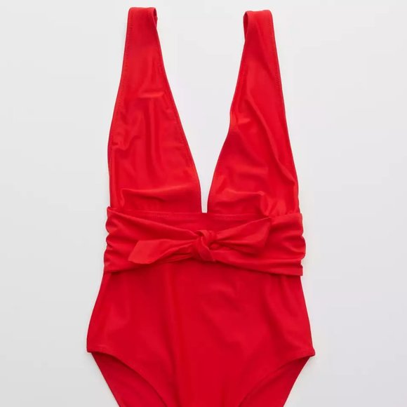 NWT Aerie Plunge One Piece Swimsuit in Chilly Red - Picture 4 of 10